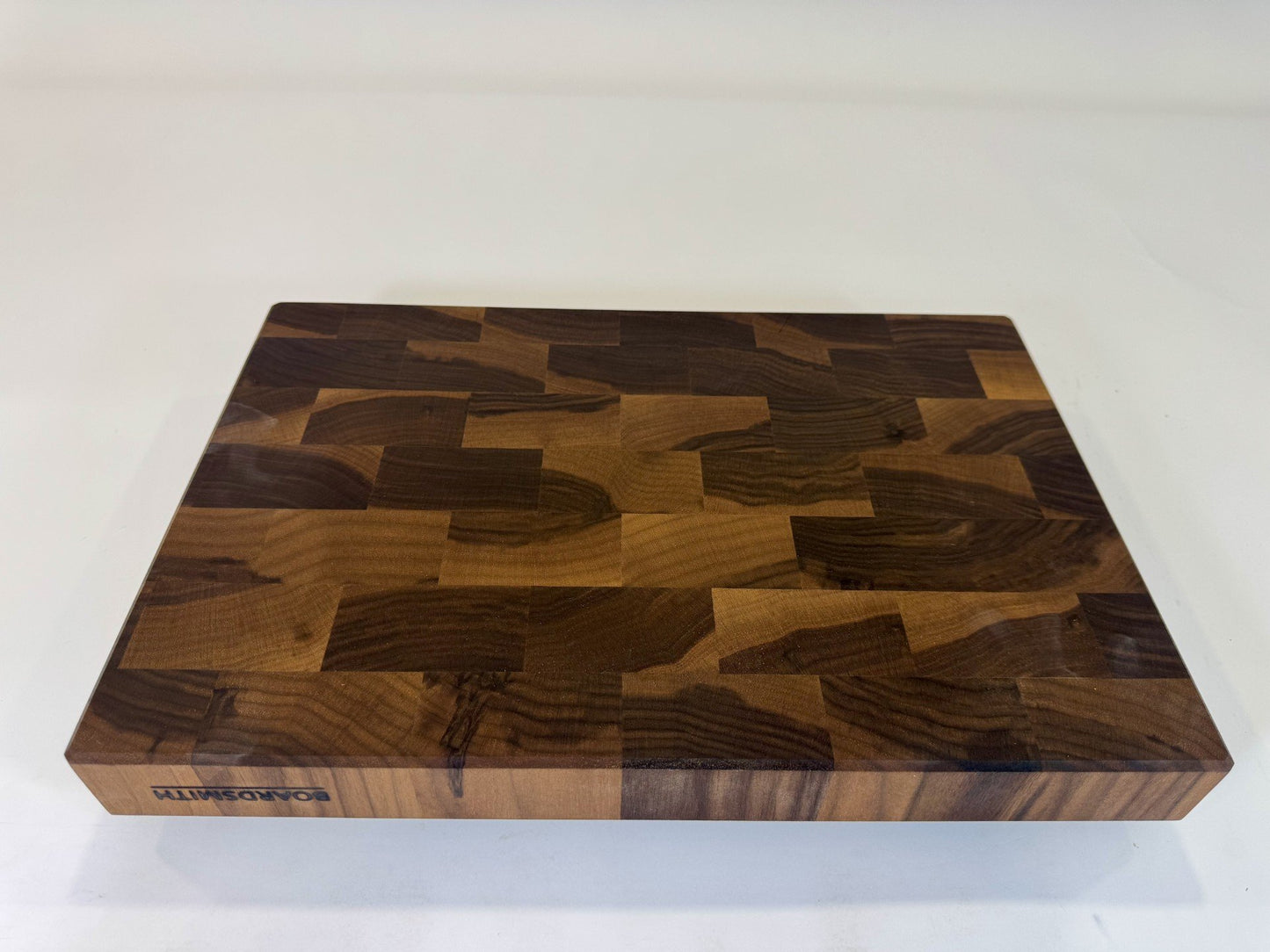 631 Walnut 18 x 12 x 2