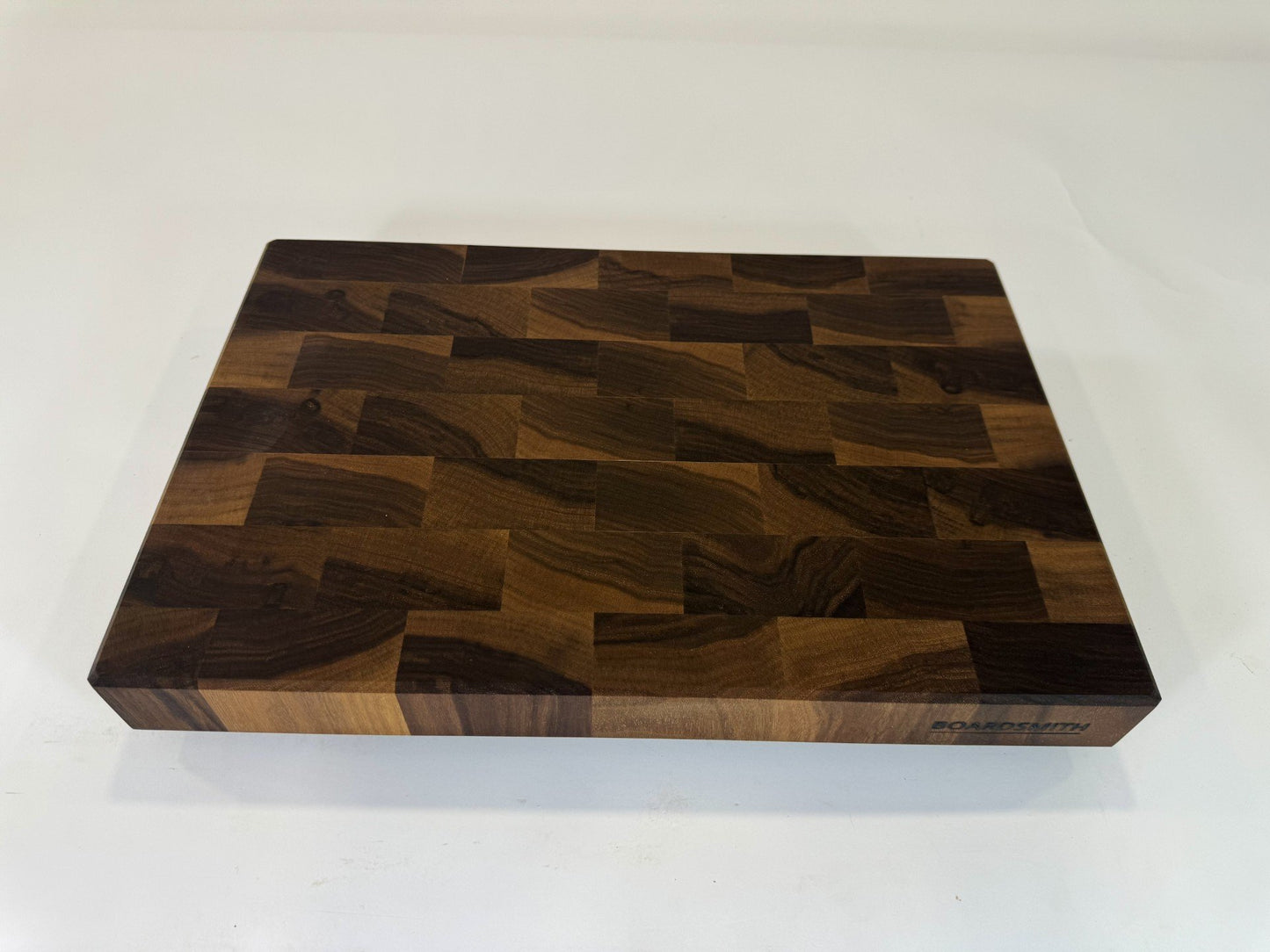 639 Walnut 18 x 12 x 2