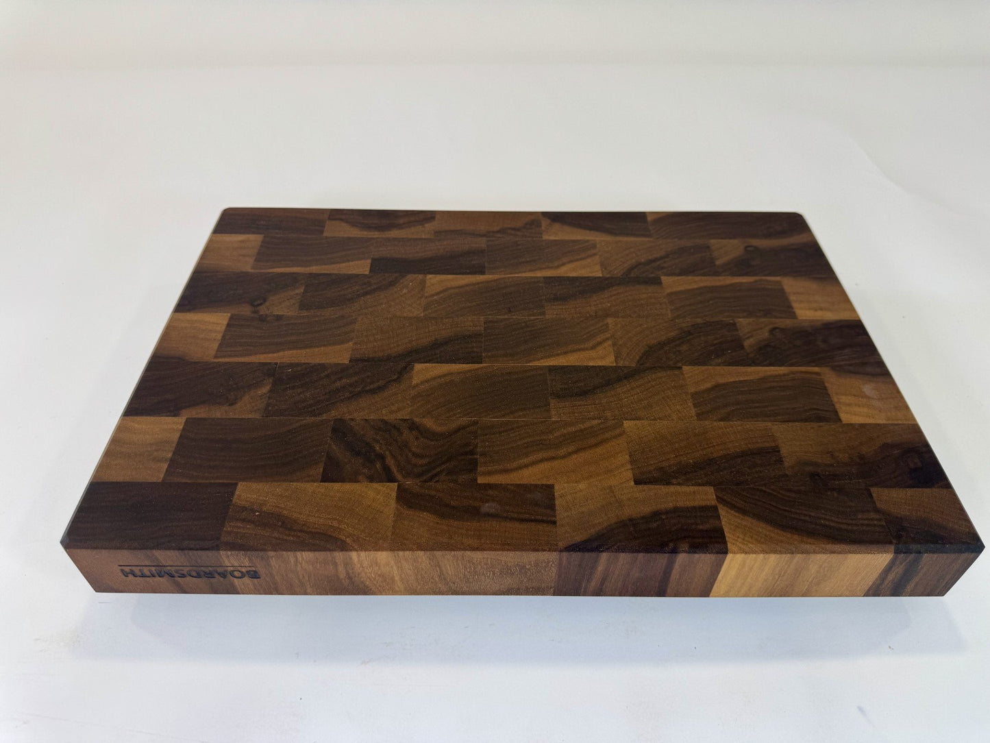 639 Walnut 18 x 12 x 2