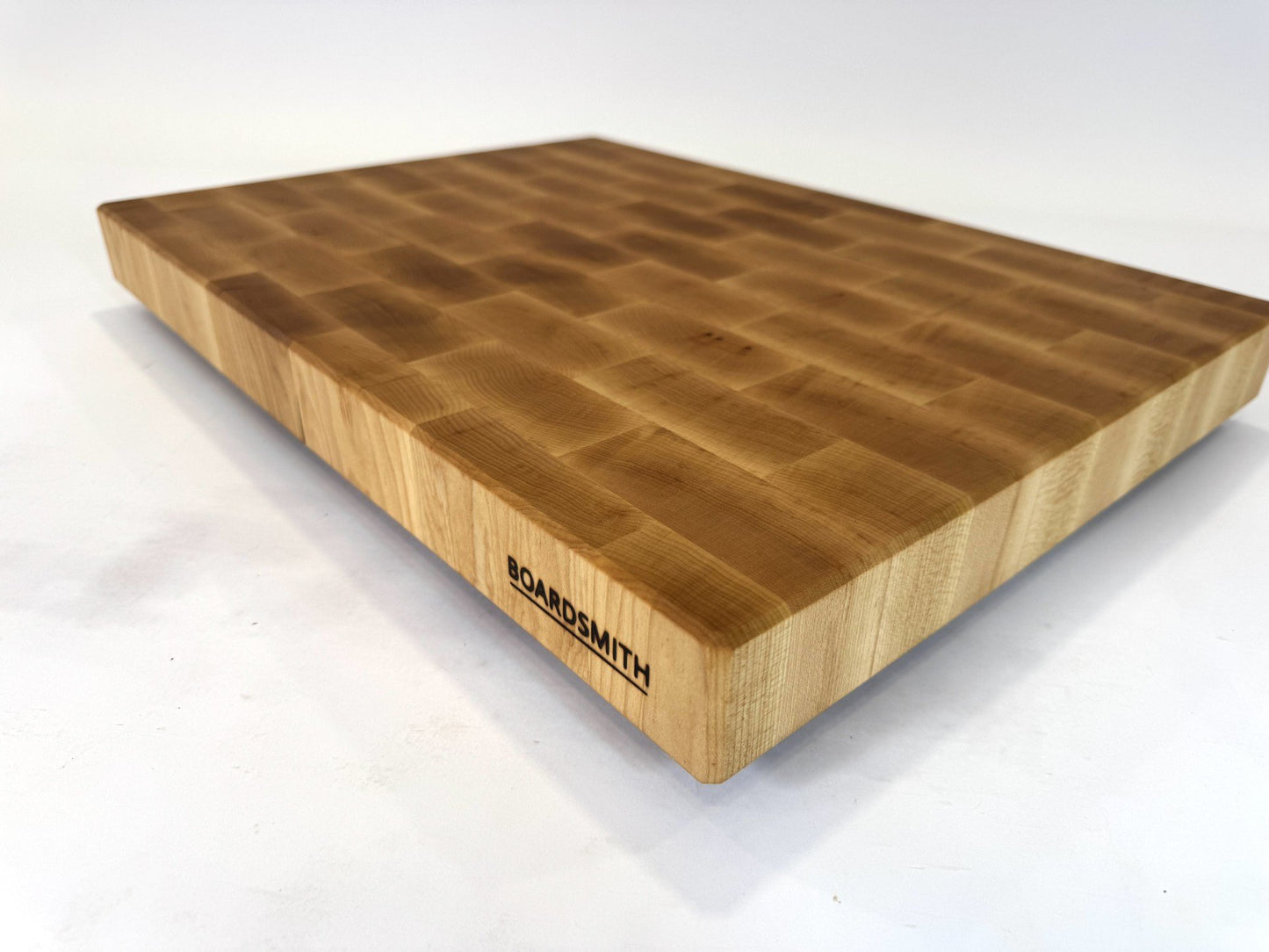 704 Maple 22 x 16 x 2