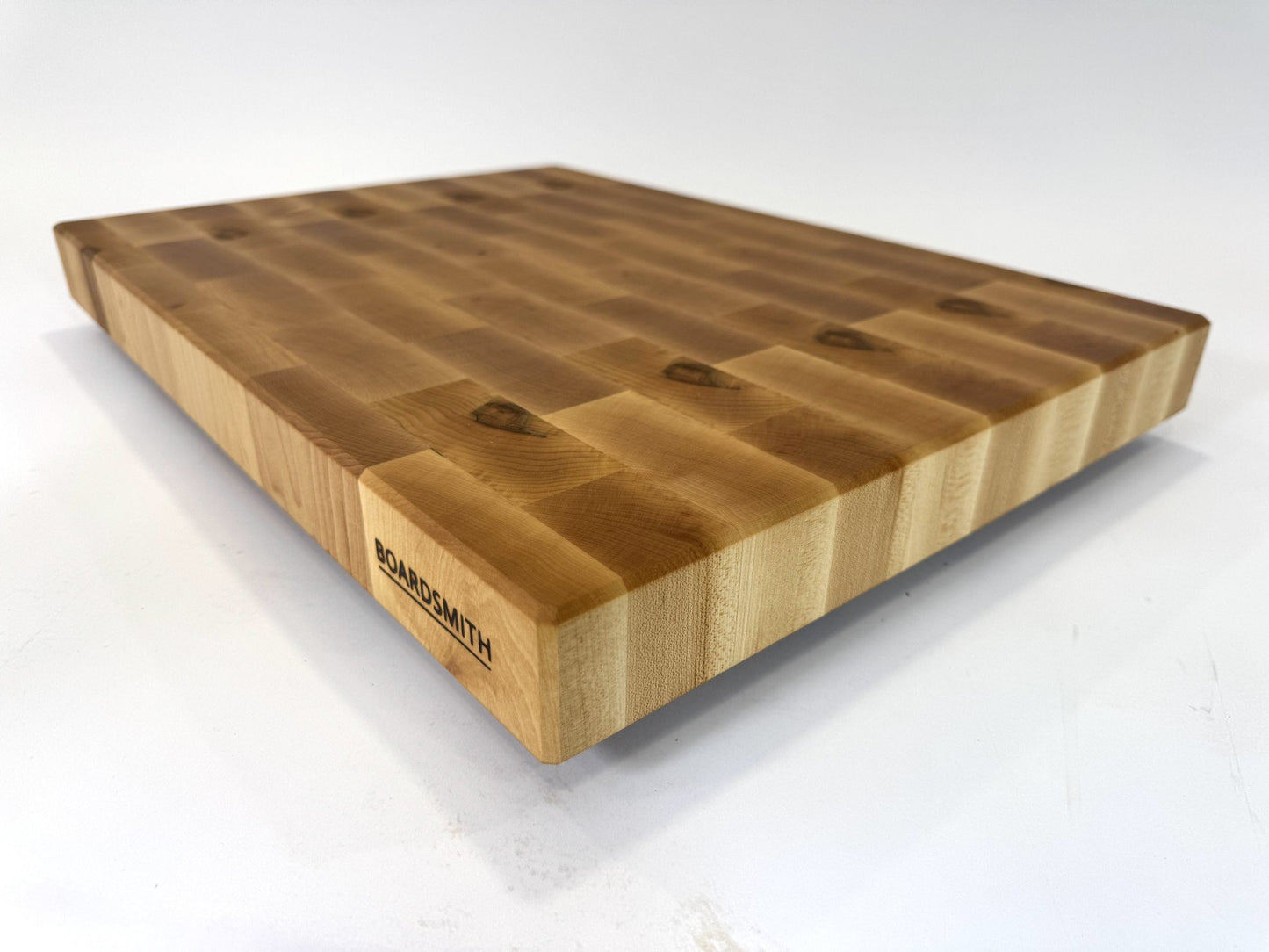 706 Maple 22 x 16 x 2