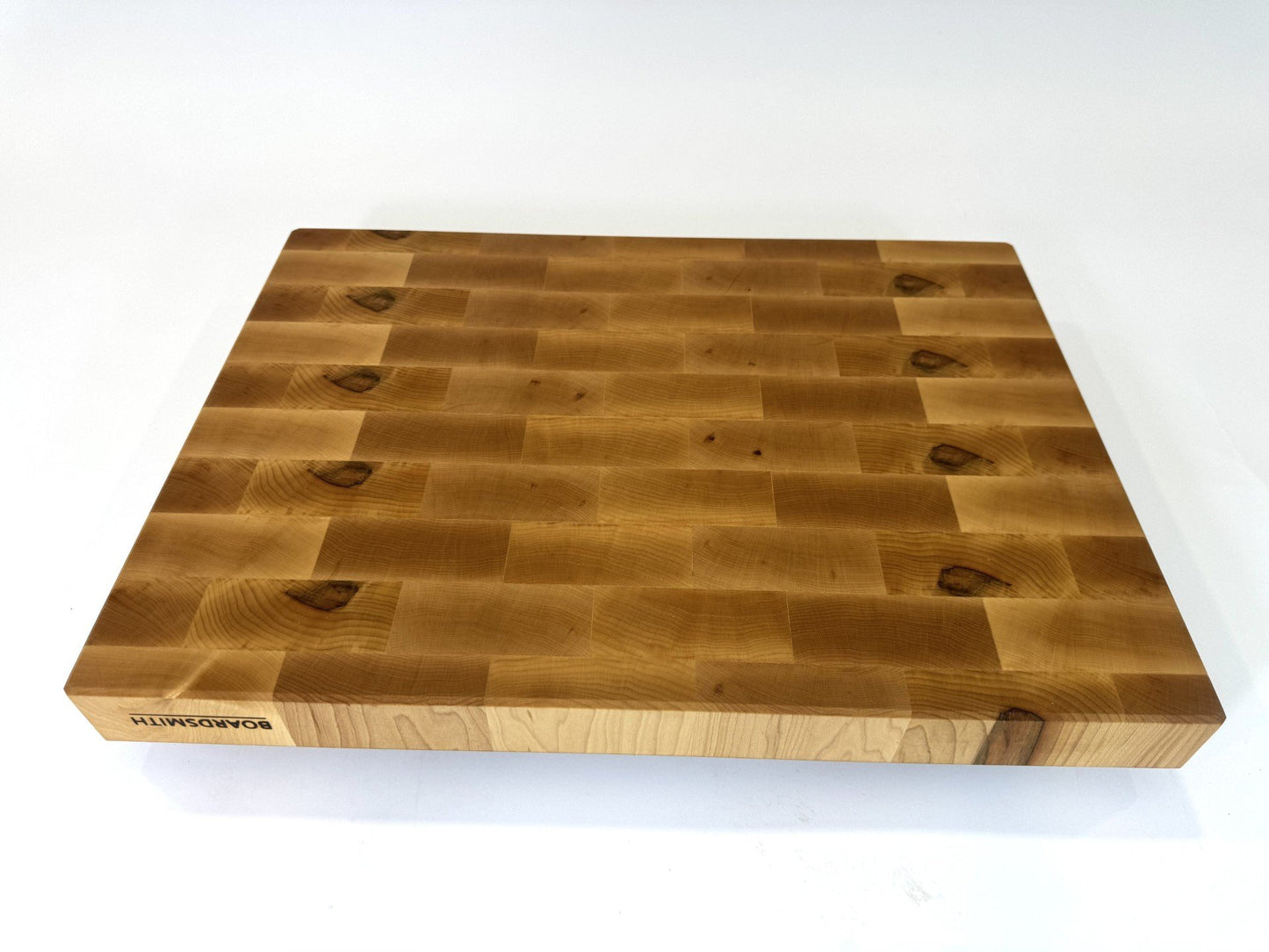 706 Maple 22 x 16 x 2