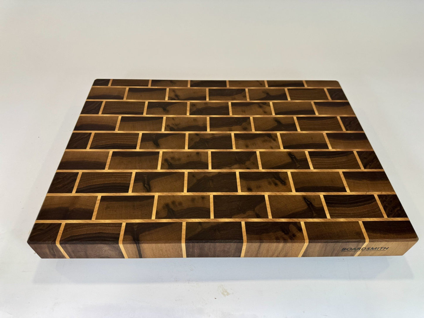 713 Brick 22 x 16 x 2