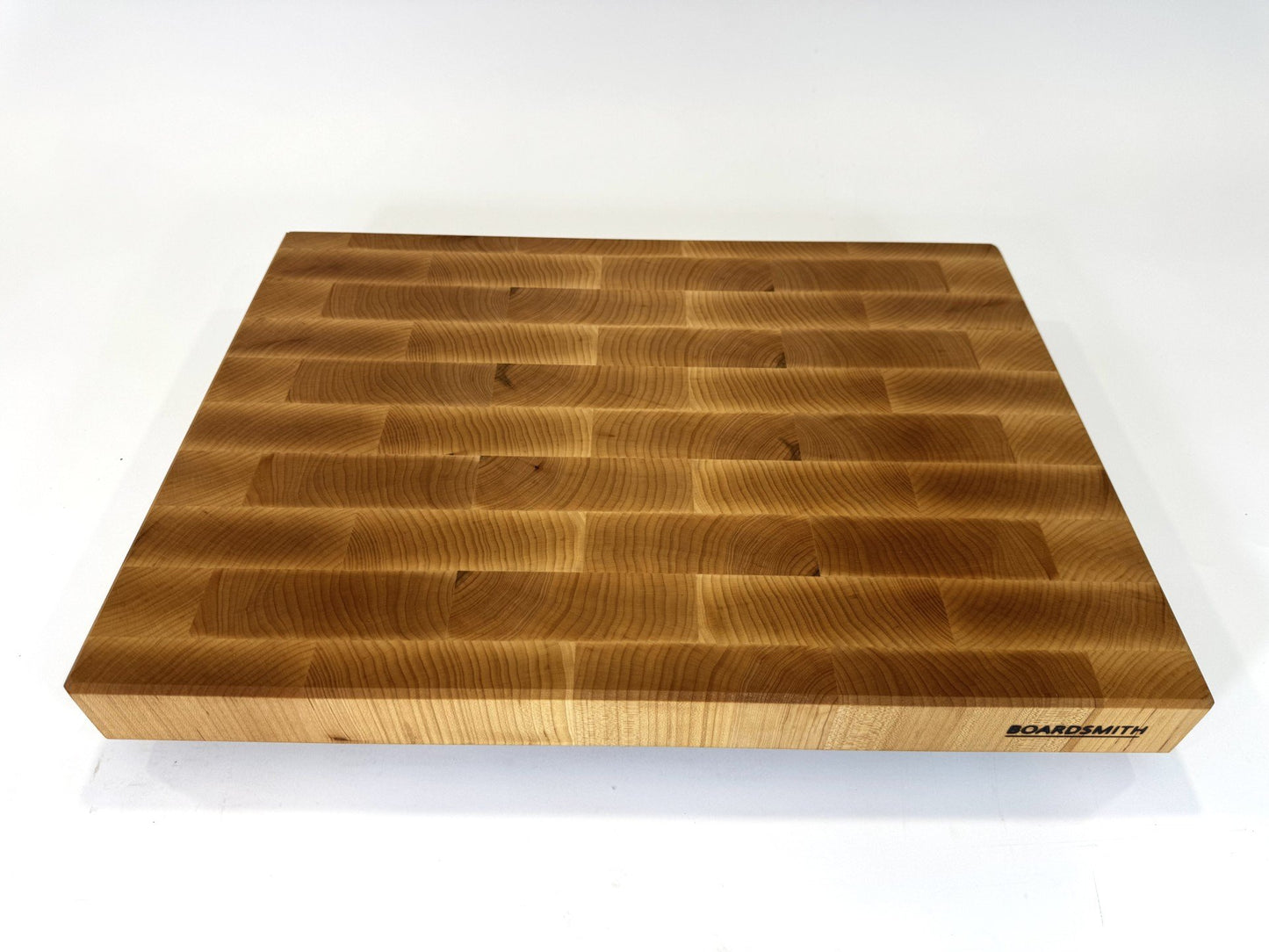 714 Maple 22 x 16 x 2