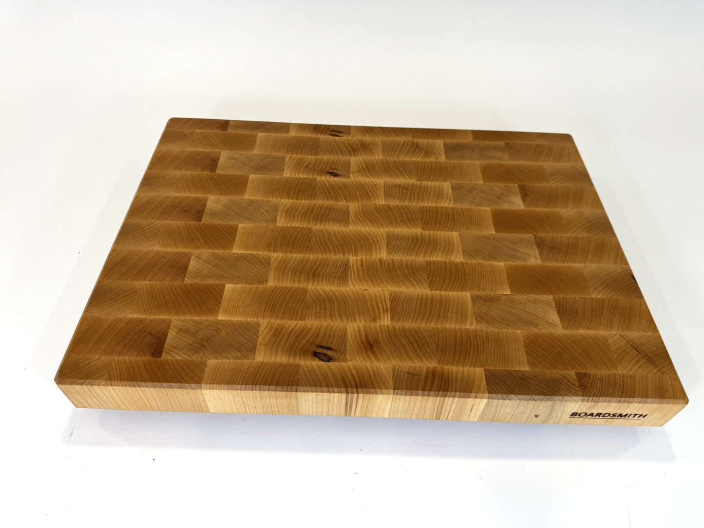 715 Maple 22 x 16 x 2