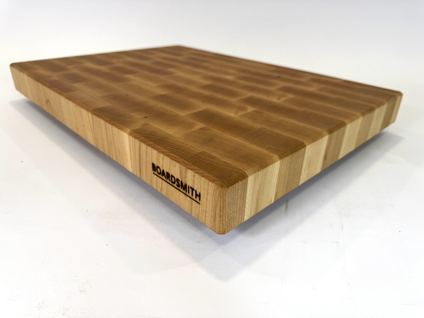 717 Maple 22 x 16 x 2