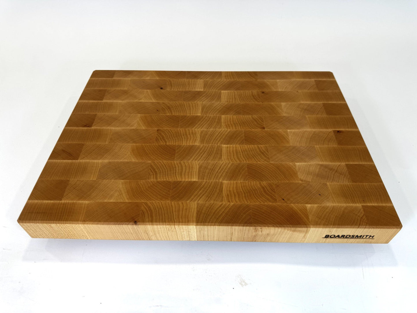 719 Maple 22 x 16 x 2 with Feet