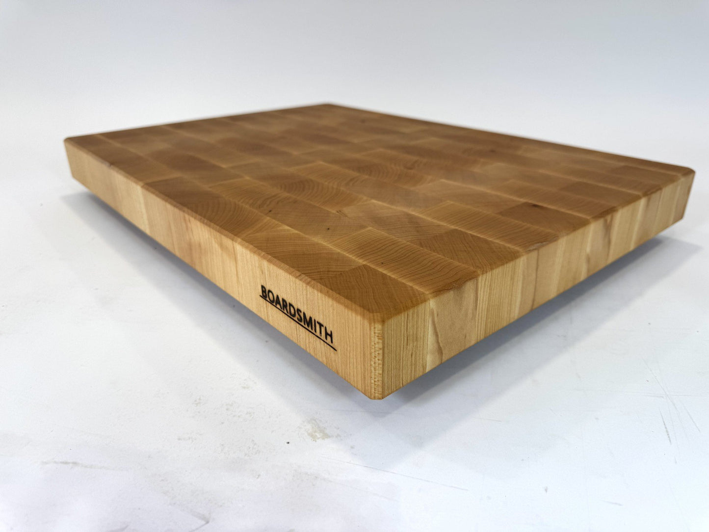 719 Maple 22 x 16 x 2 with Feet