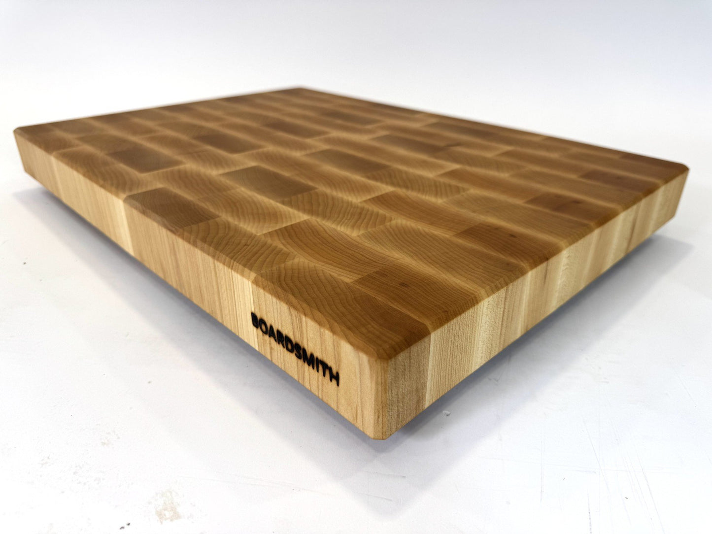 726 Maple 22 x 16 x 2