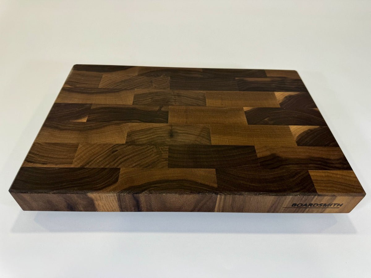729 Walnut 18 x 12 x 2