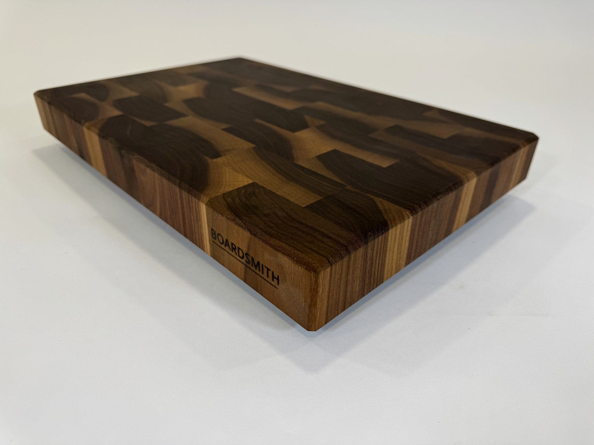730 Walnut 18 x 12 x 2