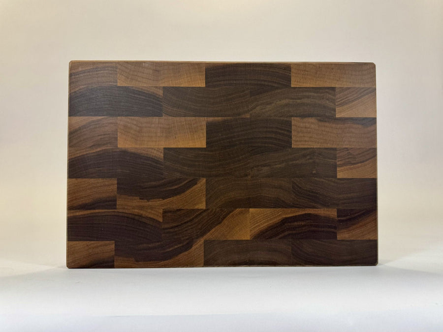 734 Walnut 18 x 12 x 2