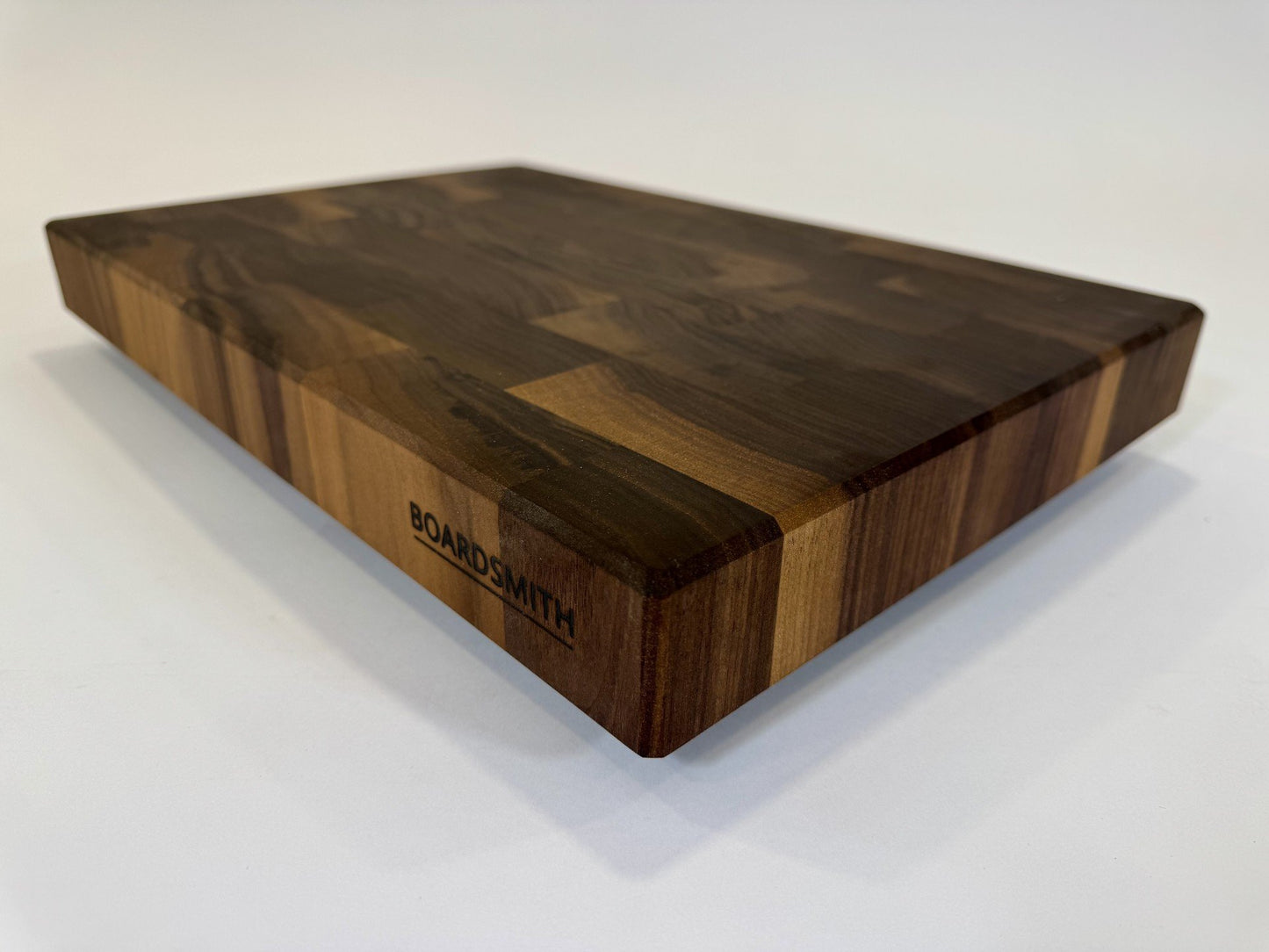 737 Walnut 18 x 12 x 2
