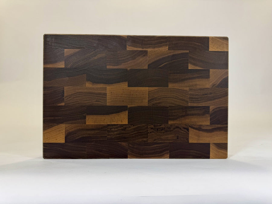 742 Walnut 18 x 12 x 2