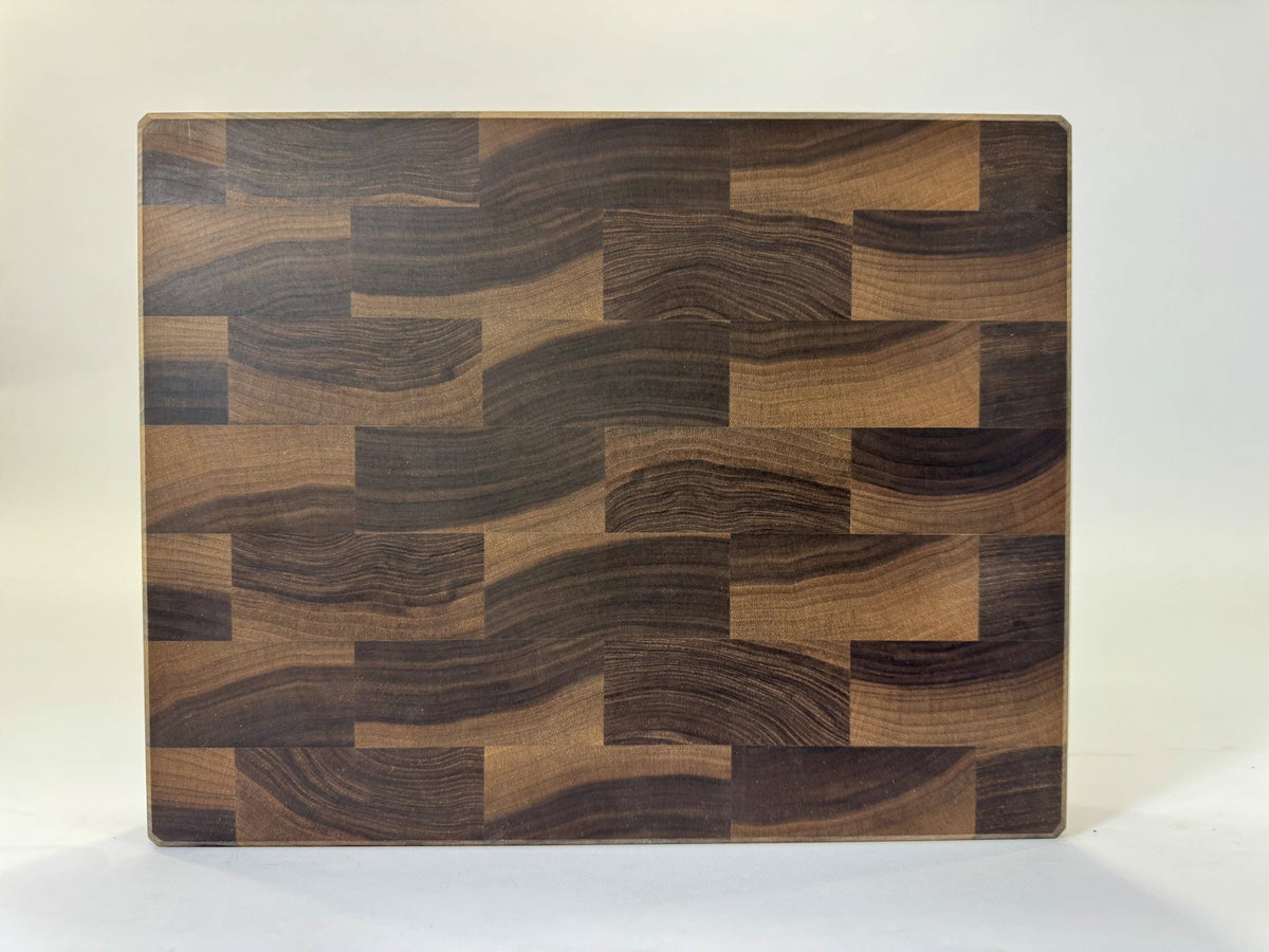 745 Walnut 15 x 12 x 2