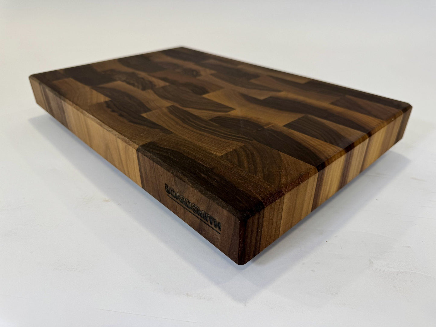 750 Walnut 18 x 12 x 2