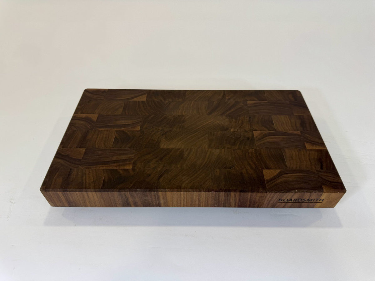 753 Walnut 18 x 10 x 2