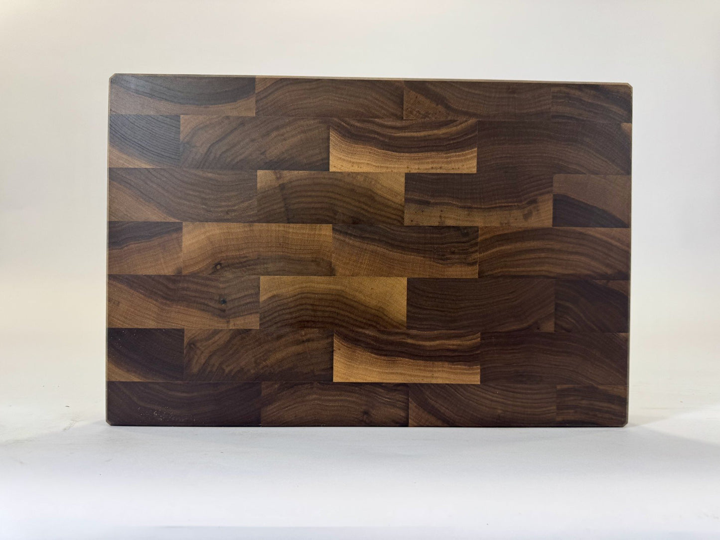 762 Walnut 18 x 12 x 2