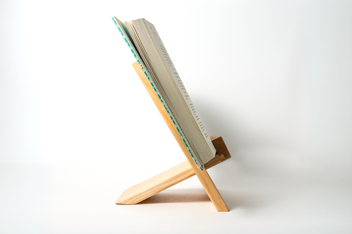Adjustable Cookbook & Cutting Board Stand