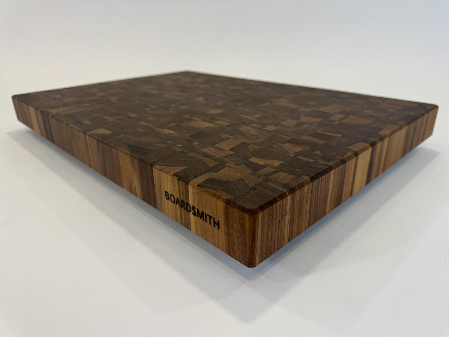 M004 Walnut Rectilinear Mosaic 24 x 17 x 2